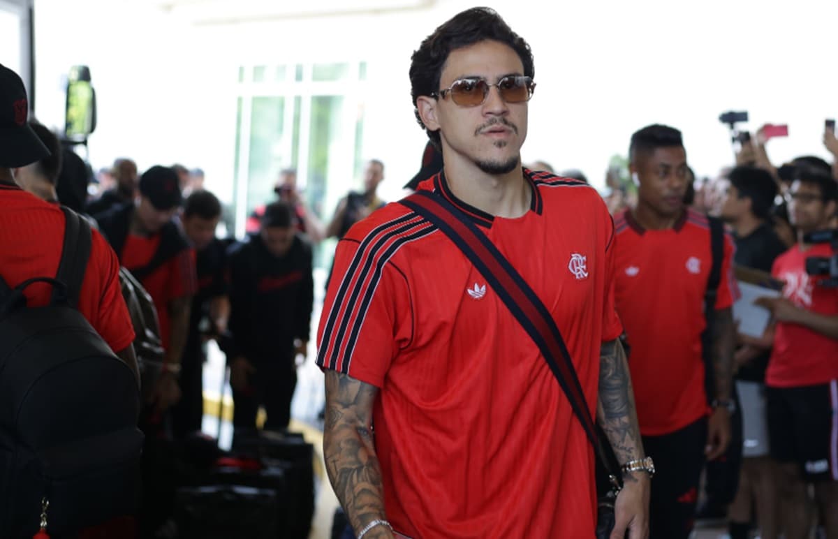 pedro em chegada do flamengo aos eua