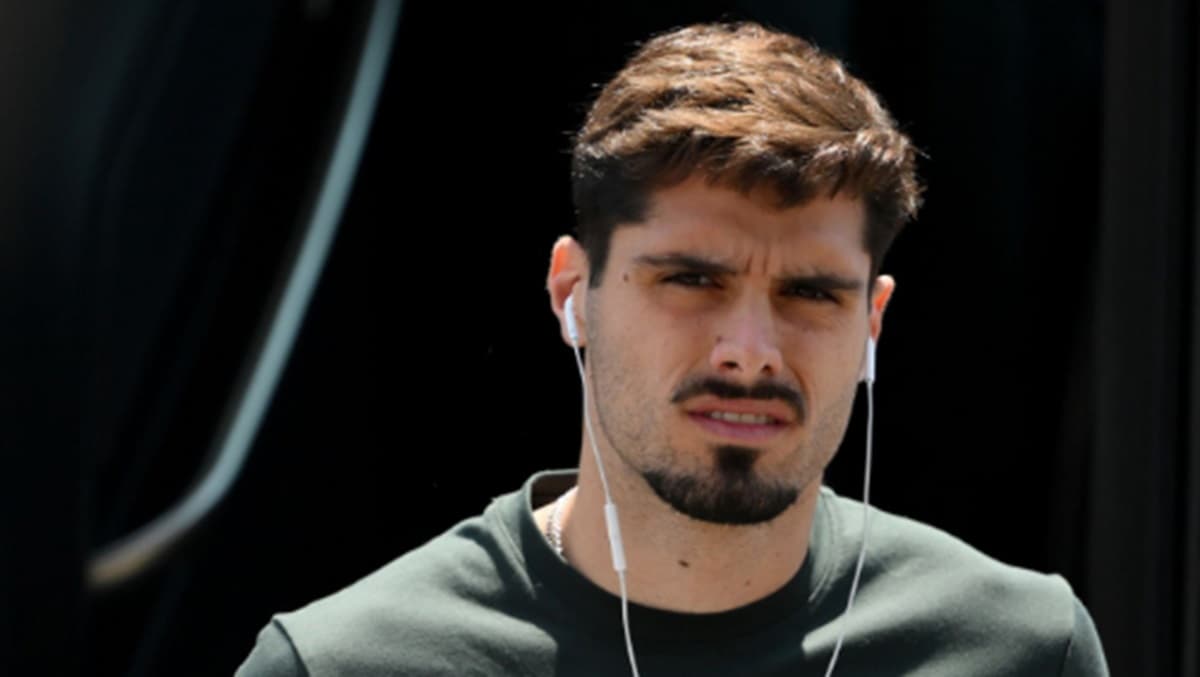 pedro neto em jogo do chelsea contra o flamengo