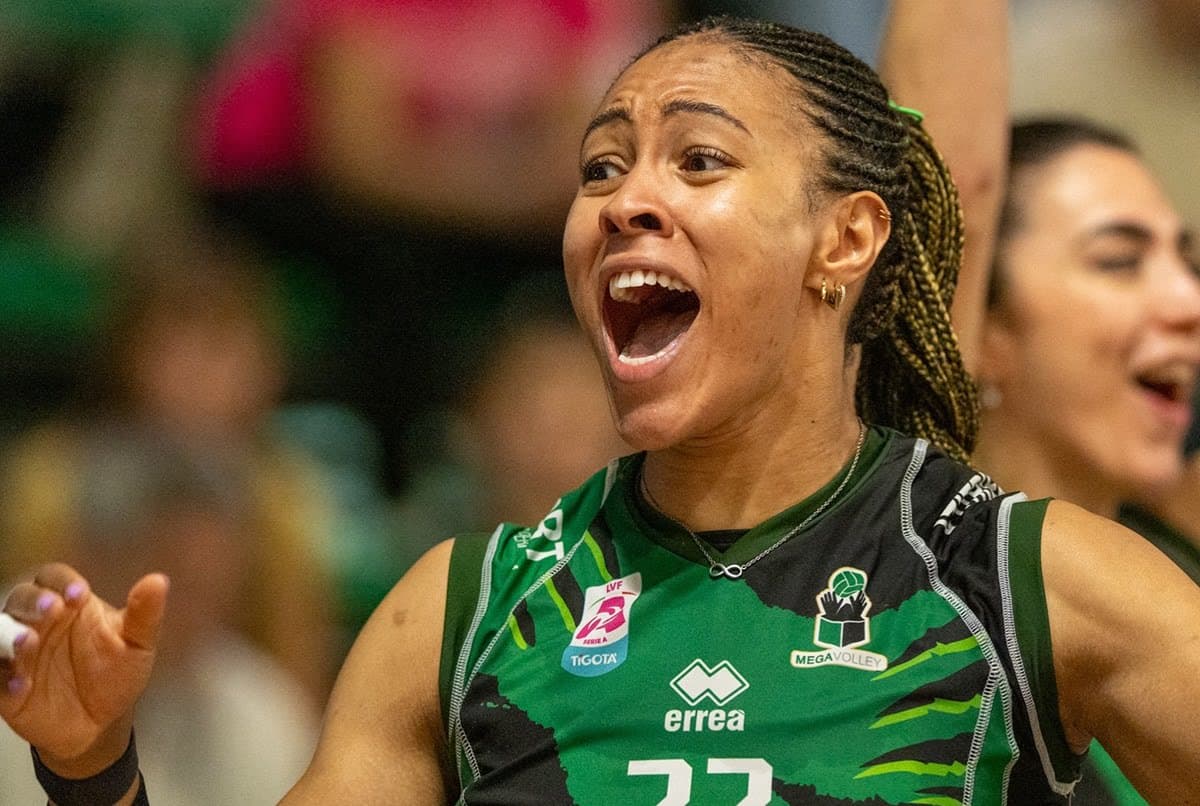 Simone Lee comemora ponto em jogo do Megabox Vallefoglia