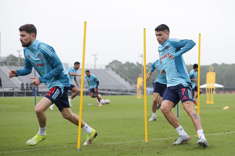 Jorginho e Luiz Araújo em treinamento do Flamengo nos EUA