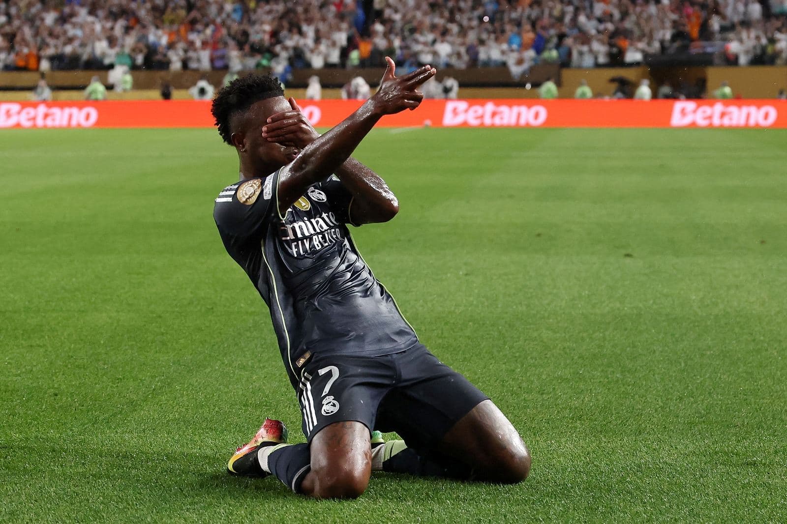 Vinicius Junior #7 of Real Madrid C.F. celebrates scoring his team's first goal during the FIFA Club World Cup 2025 group H match between FC Red Bull Salzburg and Real Madrid CF at Lincoln Financial Field on June 26, 2025 in Philadelphia, Pennsylvania.