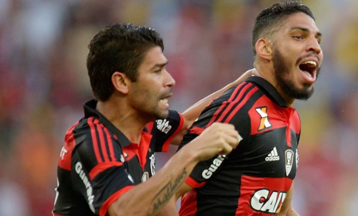wallace reis em jogo pelo flamengo