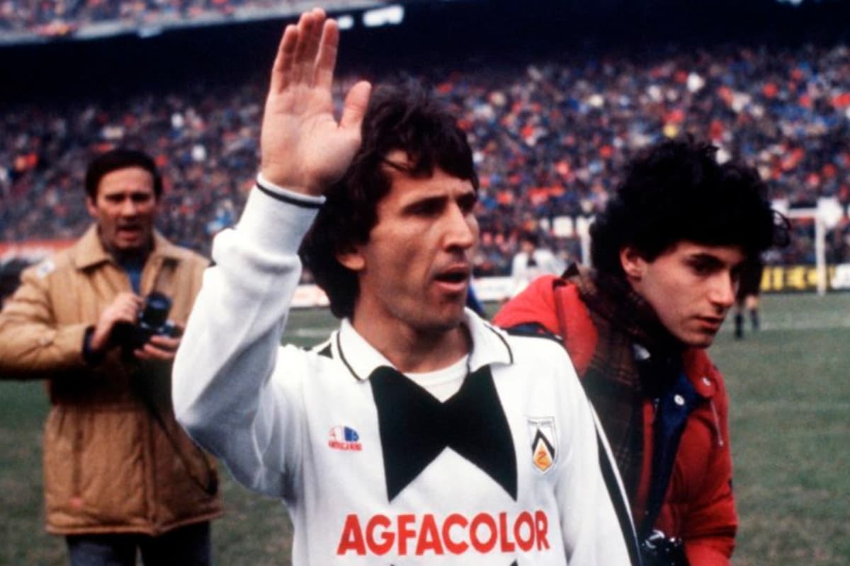 Zico com a camisa da Udinese