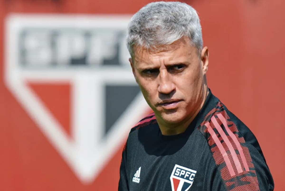 crespo em treino antes de enfrentar o flamengo