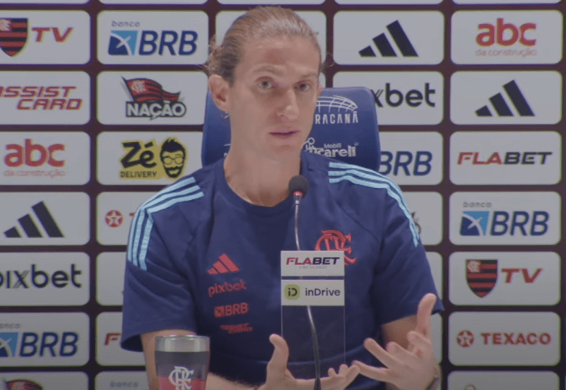 Filipe Luís coletiva Flamengo x Fluminense