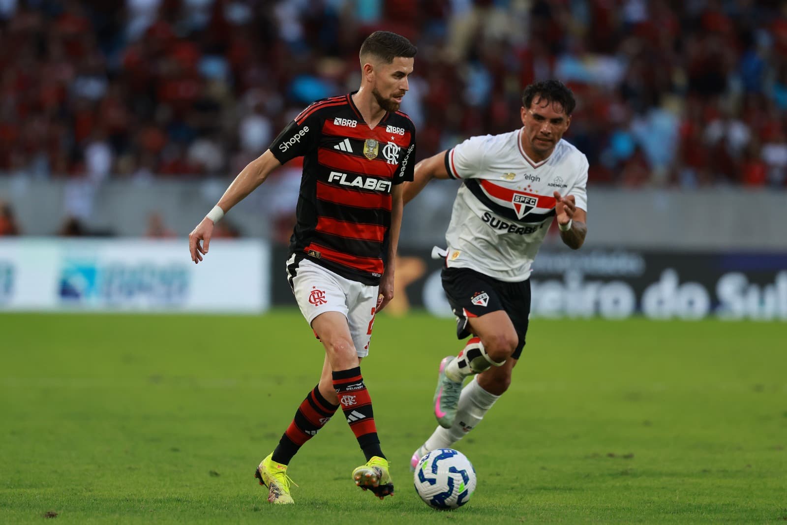 Jorginho contra o São Paulo
