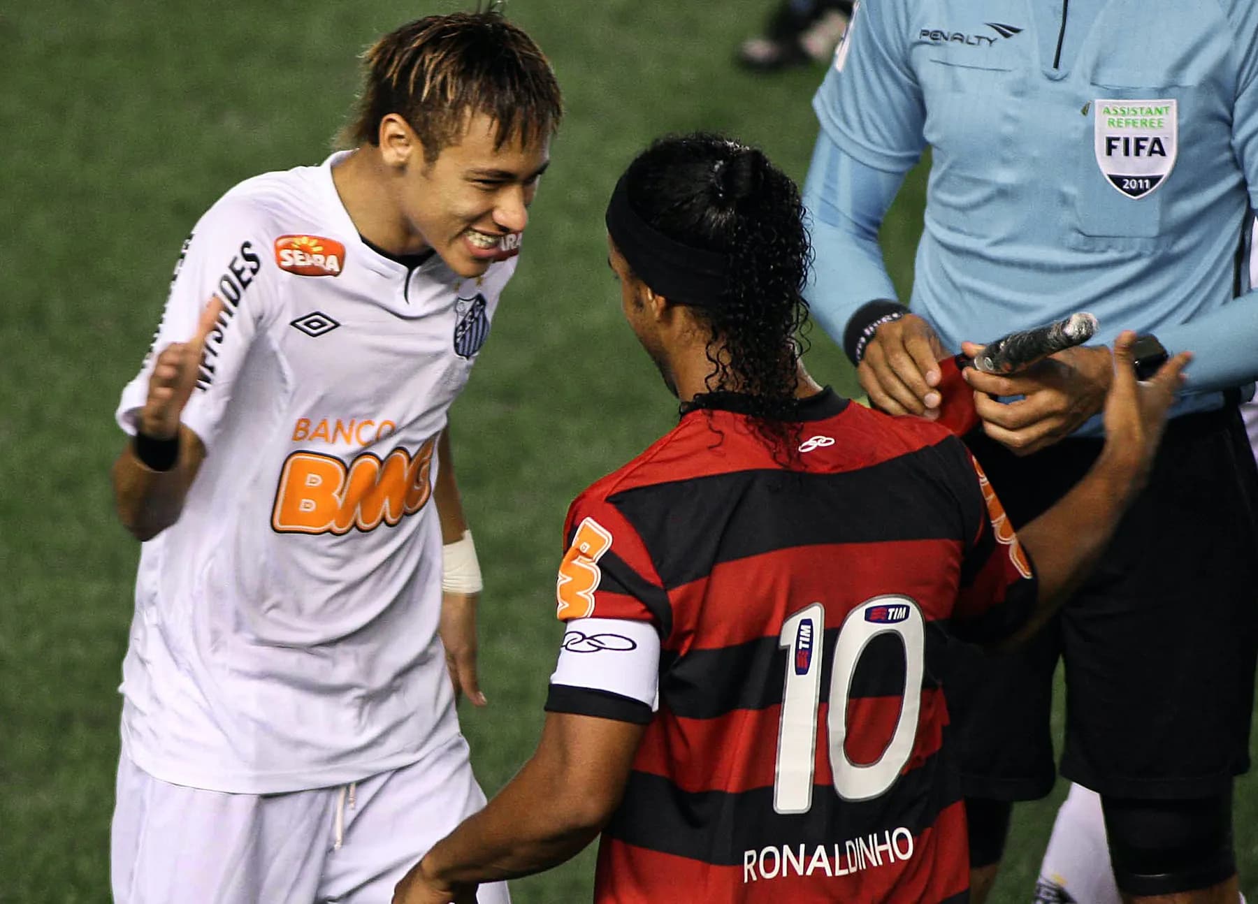 Neymar e Ronaldinho Gaúcho Santos x Flamengo