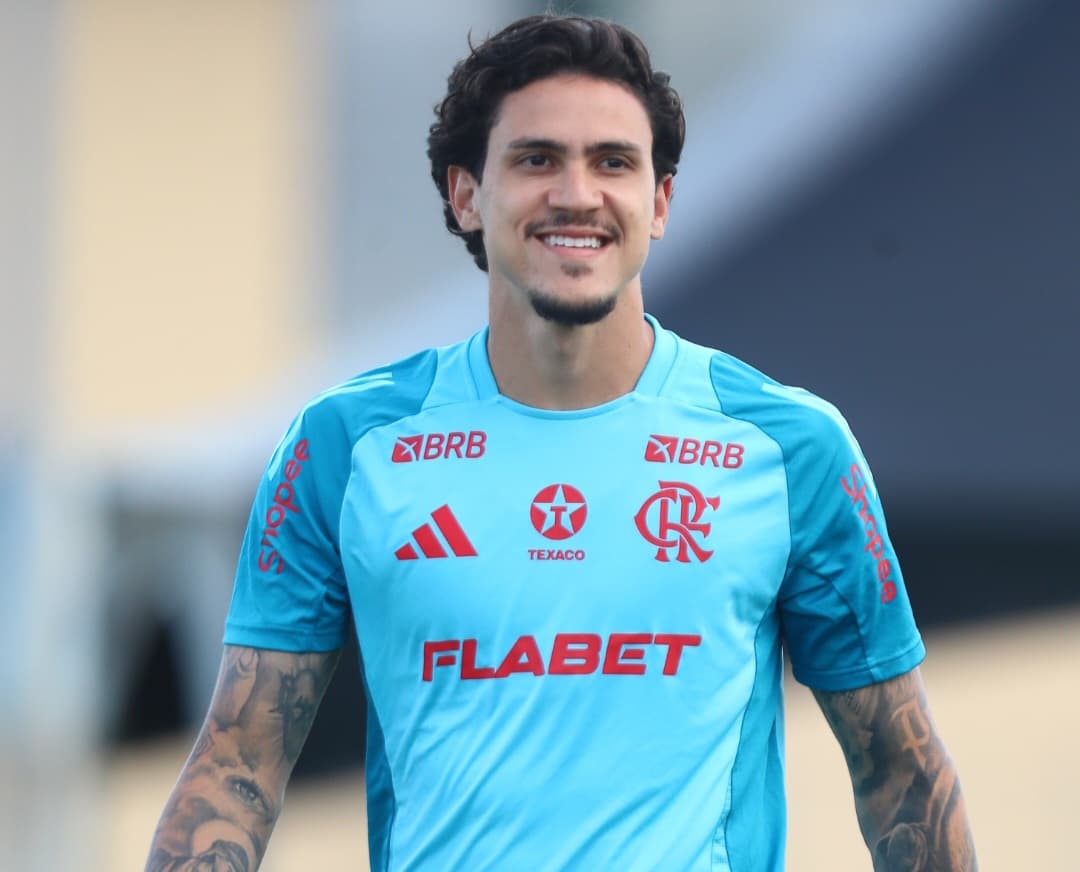 Pedro durante treino do Flamengo