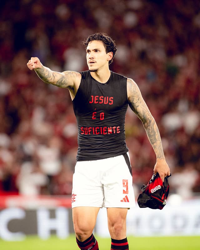 Pedro entra no segundo tempo para decidir contra o Fluminense