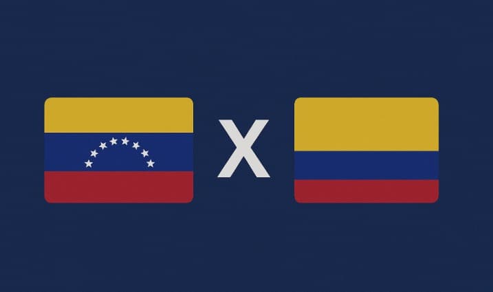 bandeira da Venezuela (faixas horizontais amarela, azul e vermelha, com arco de estrelas brancas no centro da faixa azul) e à direita a bandeira da Colômbia (faixas horizontais amarela, azul e vermelha). No centro, um grande 'X' branco simboliza o confron