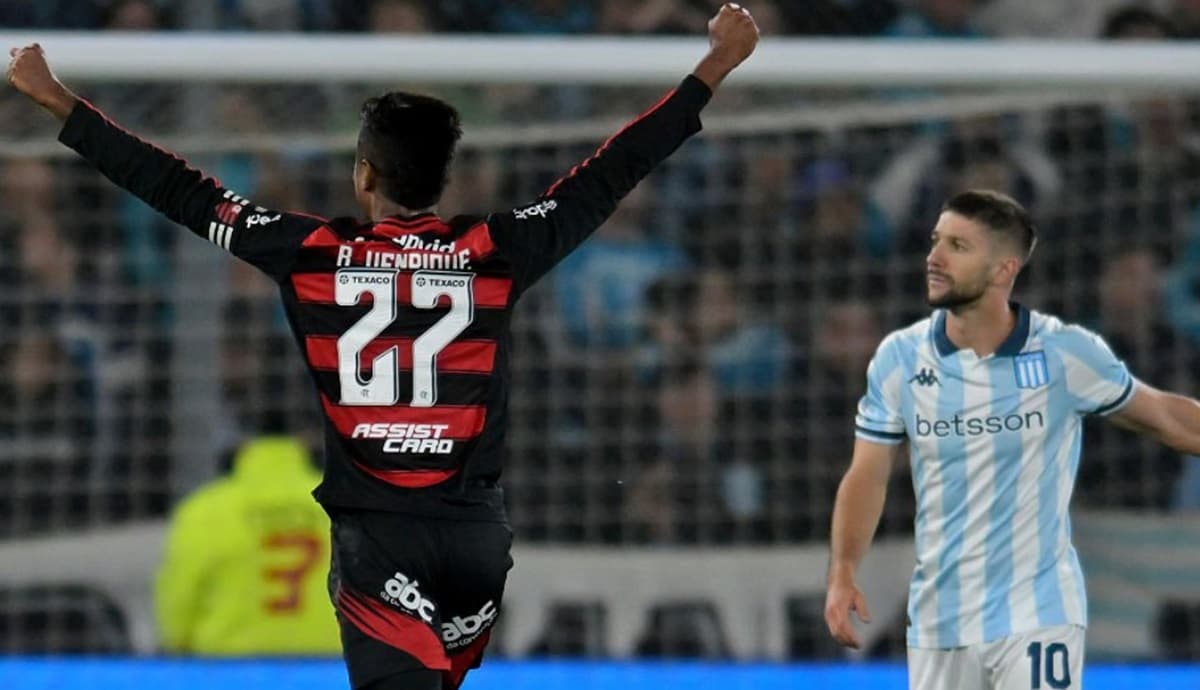 Bruno Henrique vibra com classificação do Flamengo contra Racing
