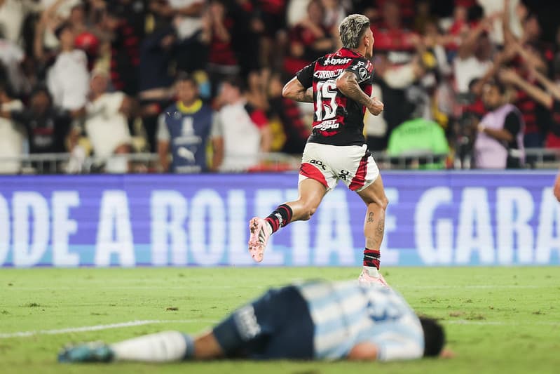 Carrascal em FLAMENGO X RACING - COPA LIBERTADORES - MARACANA