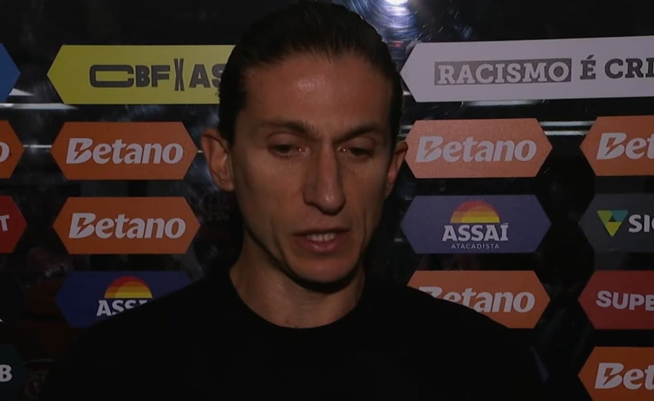 Filipe Luís concede entrevista antes de Flamengo x Cruzeiro