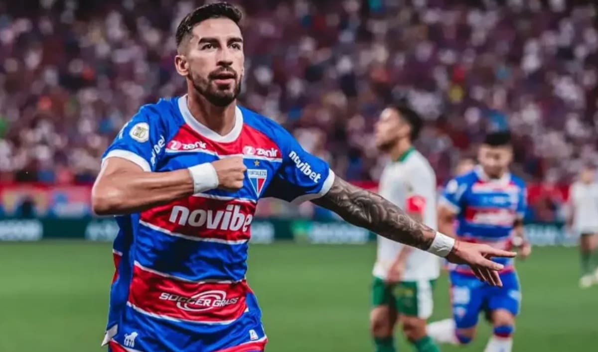Lucero comemora gol pelo Fortaleza; atacante não enfrenta Flamengo
