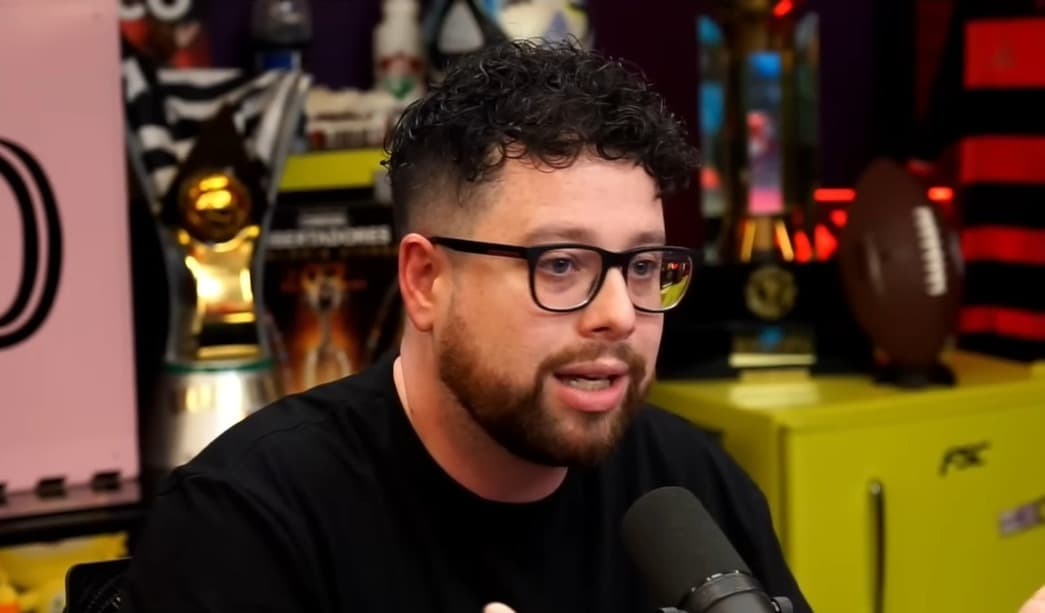 Walace Borges, comentarista da TNT Sports, analisando Rossi como o melhor jogador do Flamengo na Libertadores