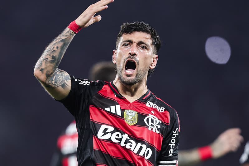 Arrasca comemora seu gol diante do Red Bull