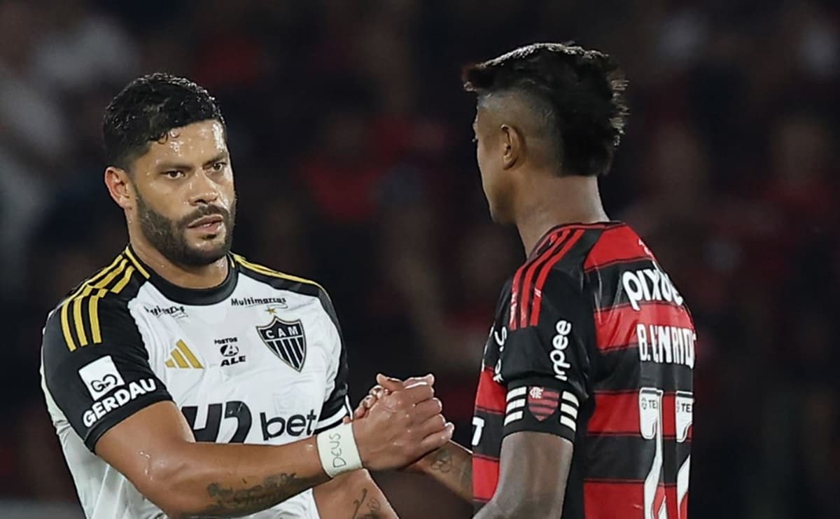 Hulk e Bruno Henrique em jogo do Atlético-MG x Flamengo
