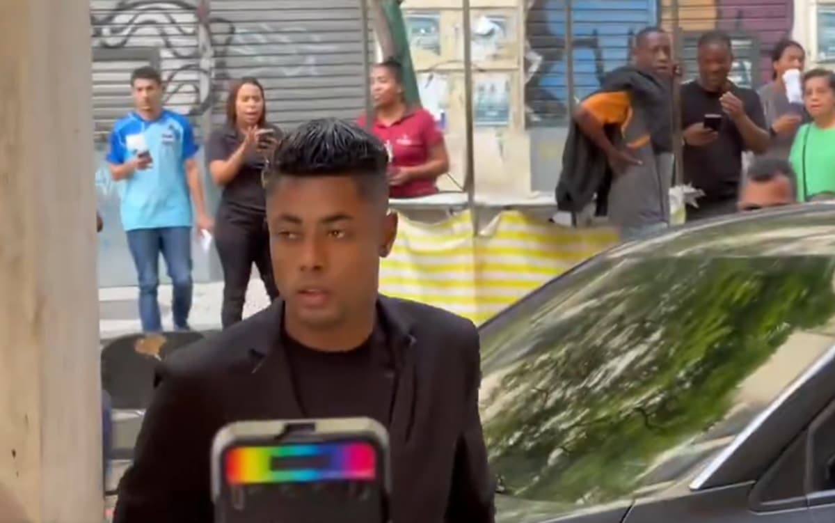 Bruno Henrique, do Flamengo, chega ao STJD para julgamento