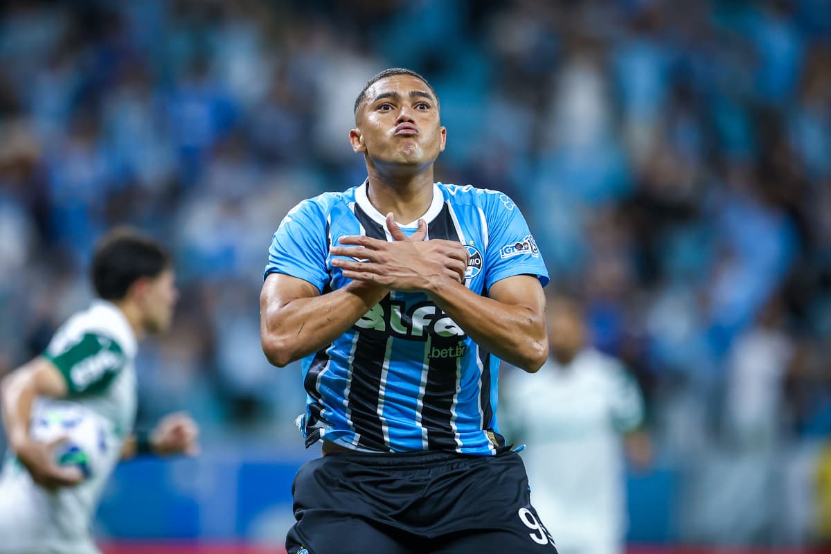 Carlos Vinícius Grêmio Suárez