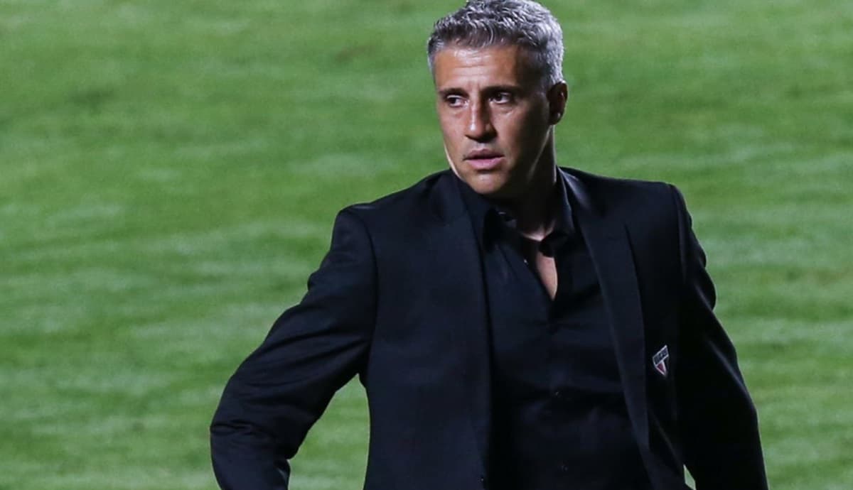 Crespo em jogo do São Paulo no Brasileirão
