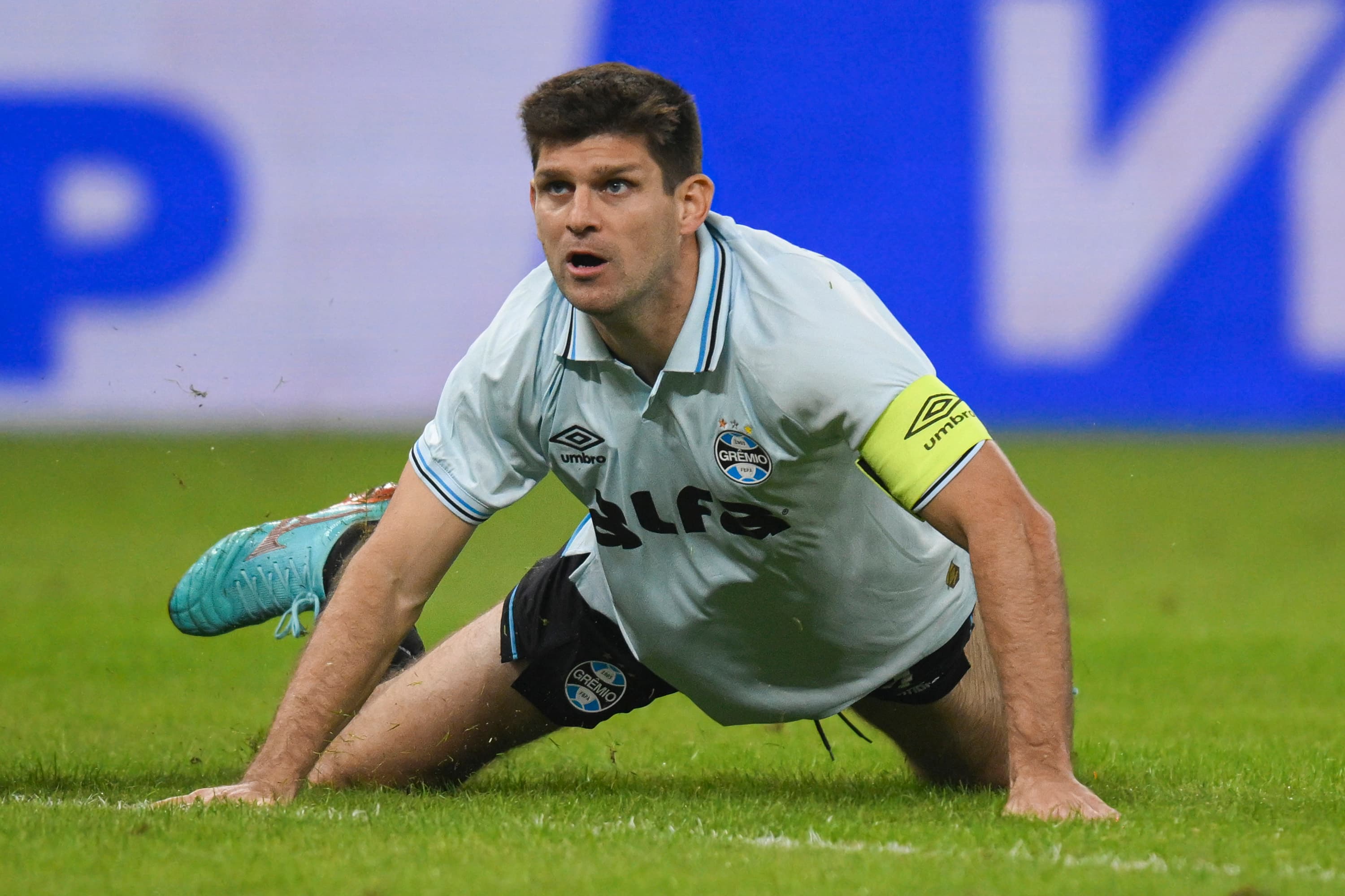 Kannemann em campo pelo Grêmio no Brasileirão