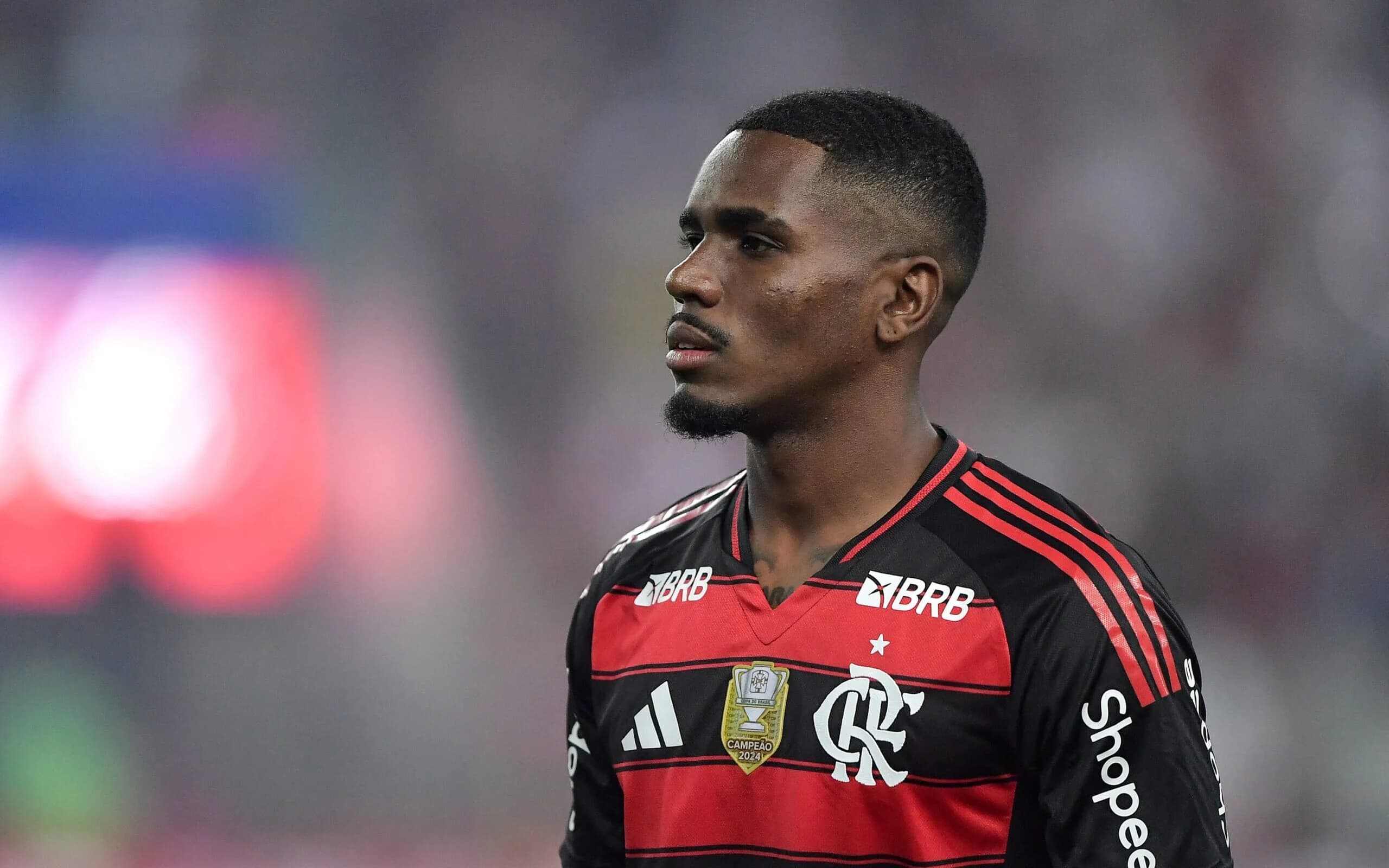 Evertton Ribeiro em jogo do Flamengo em 2025