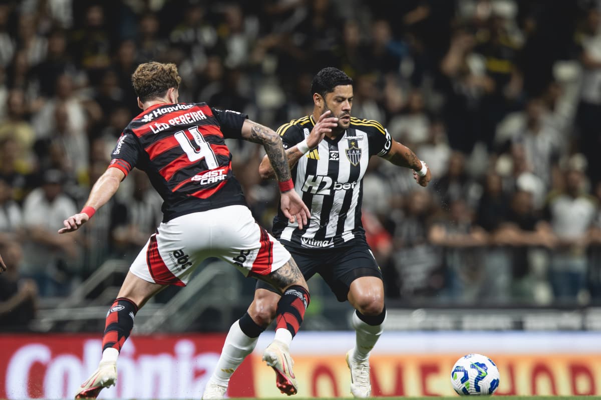 Hulk Léo Pereira Flamengo Atlético-MG