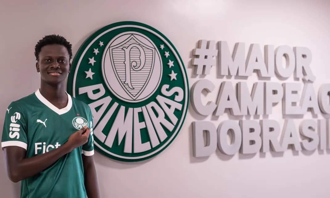 Koné no CT do Palmeiras