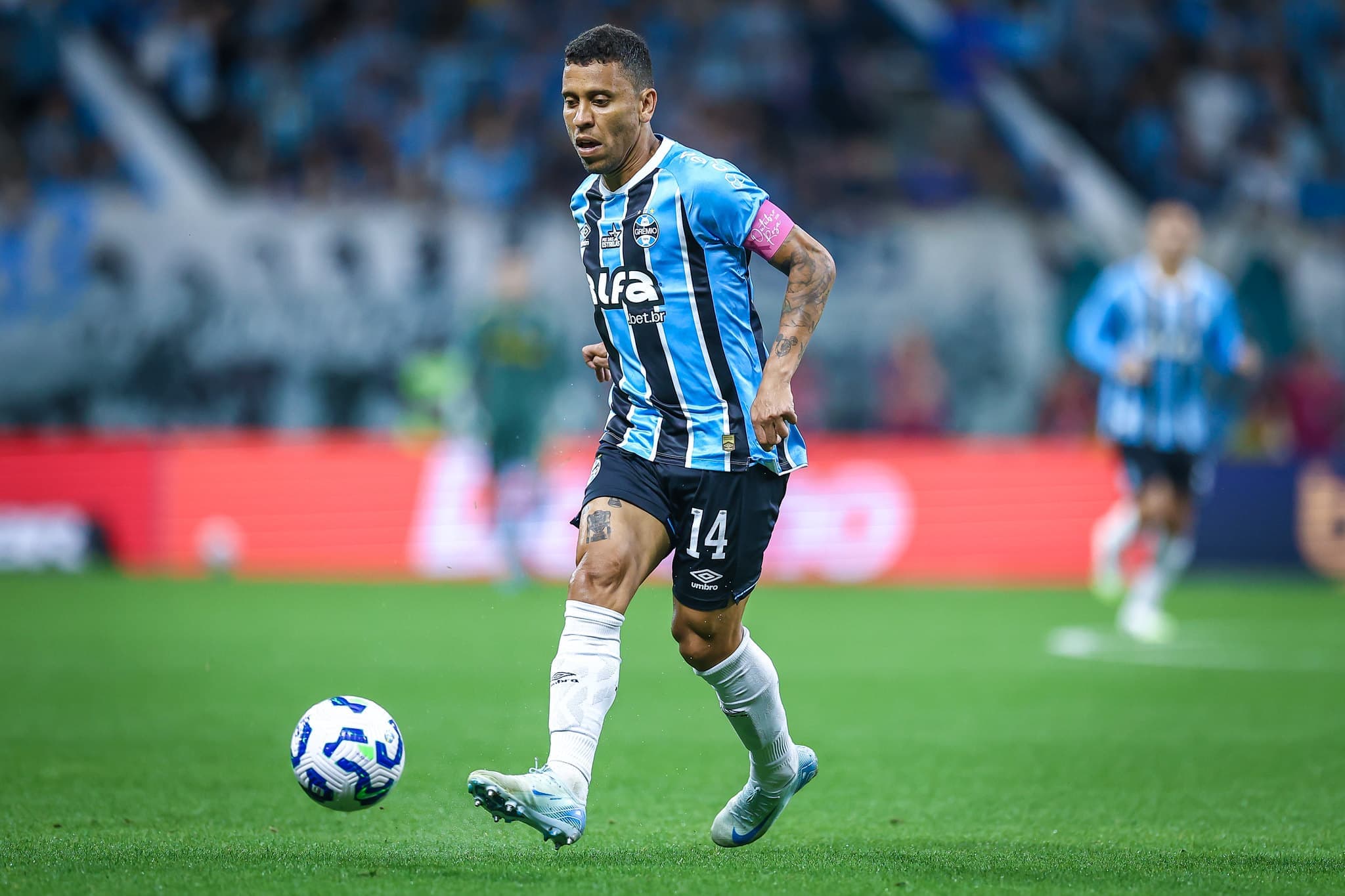 Marcos Rocha em jogo do Grêmio pelo Campeonato Brasileio de 2025