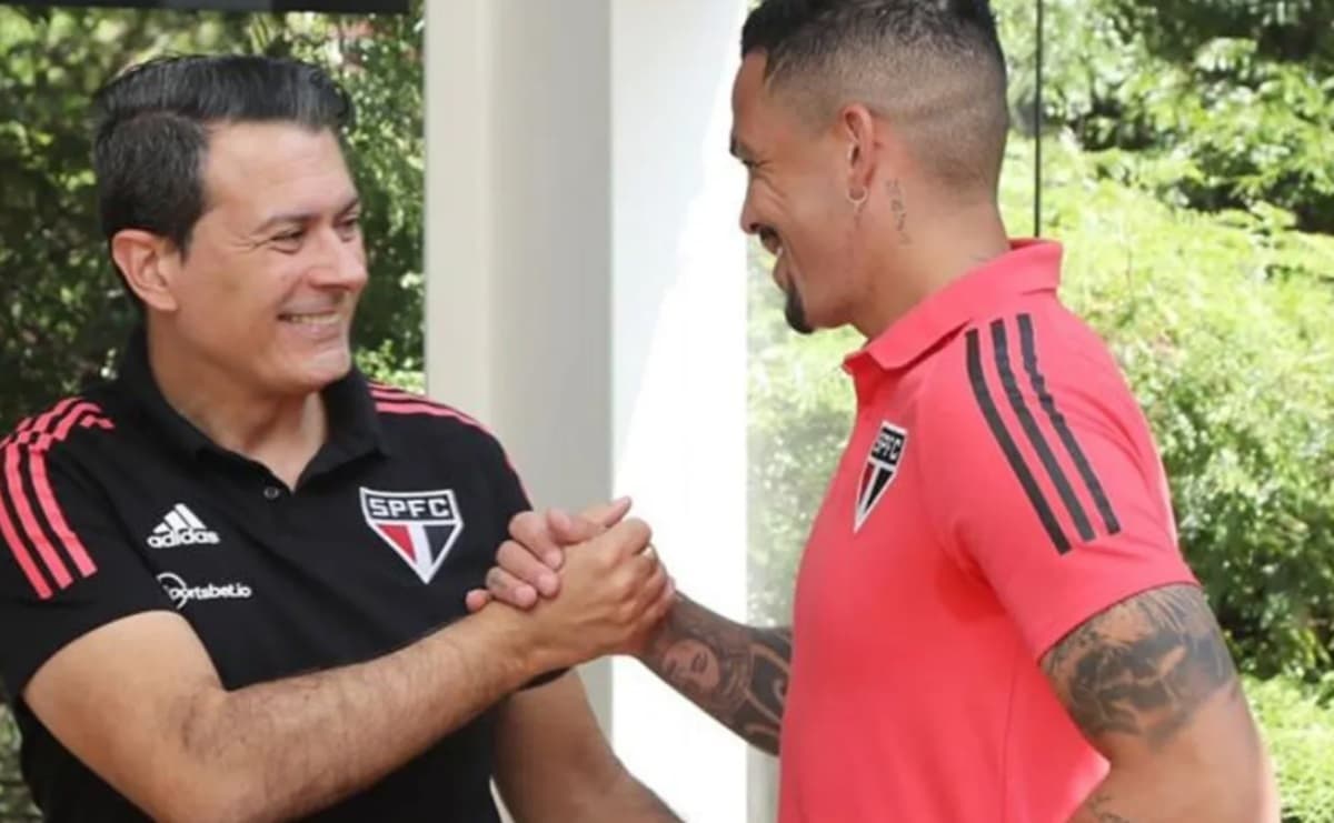 Rui Costa, diretor do São Paulo, está na mira do Grêmio