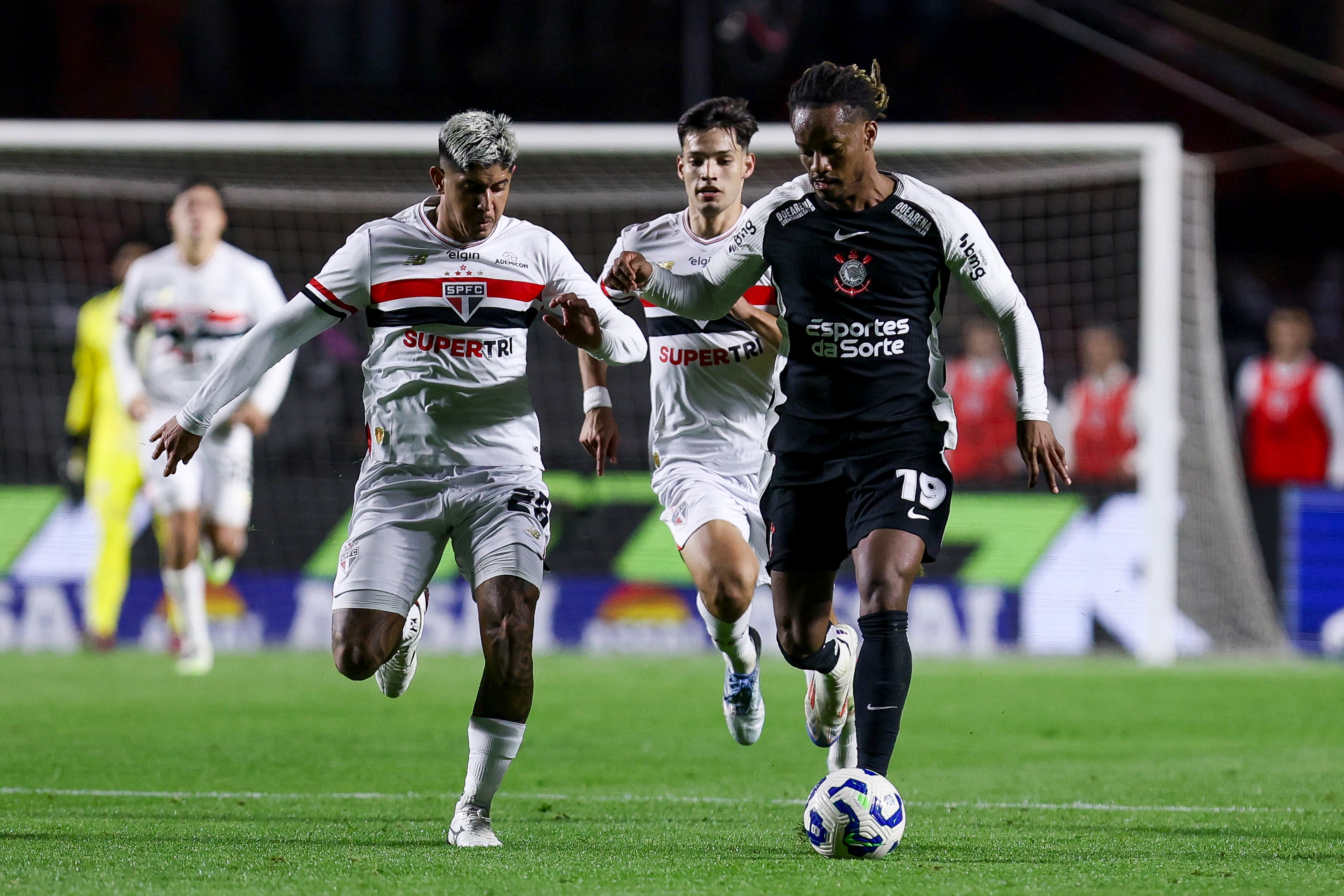 Carrillo durante Corinthians x São Paulo