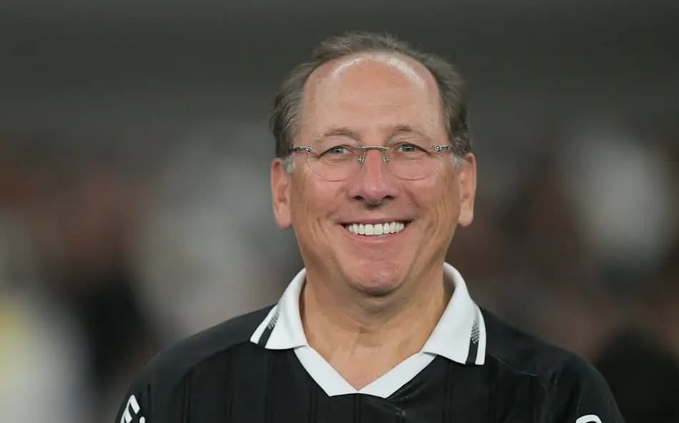 John Textor se rende ao título do Flamengo