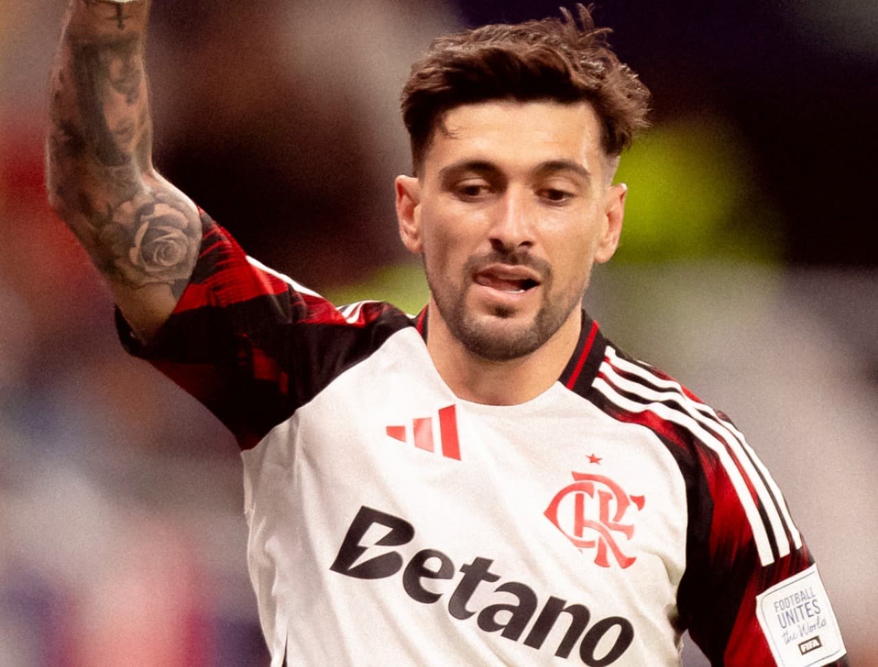 Arrascaeta comemorando gol em Cruz Azul 1x2 Flamengo