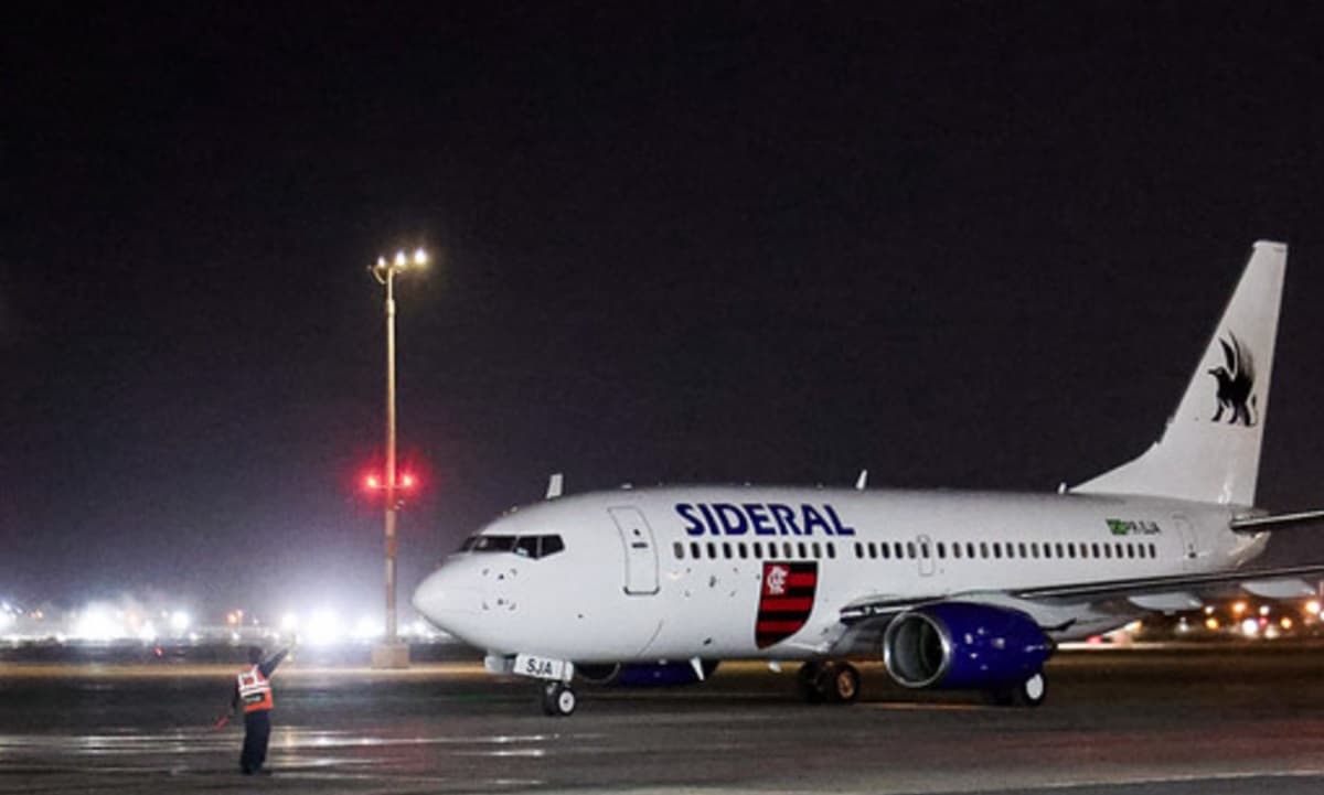 Avião fretado pelo Flamengo no Catar