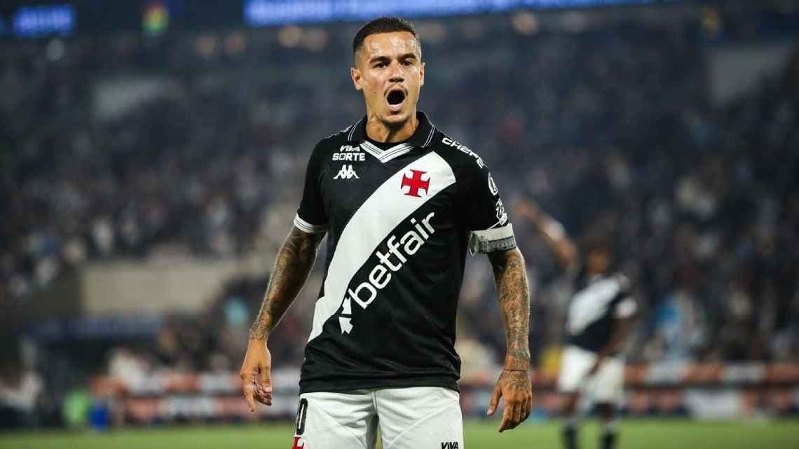 Philippe Coutinho comemora gol do Vasco contra o Fluminense na semifinal da Copa do Brasil