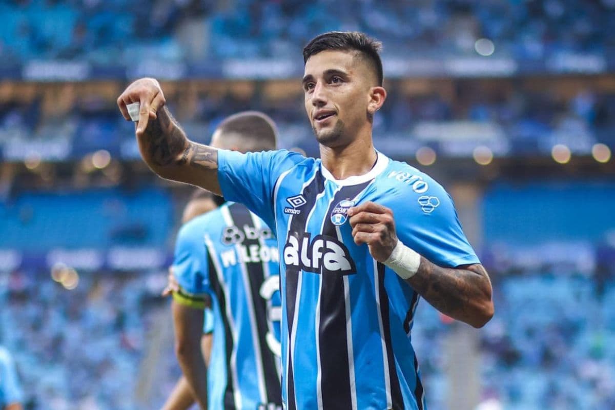Cristian Olivera, atacante uruguaio do Grêmio