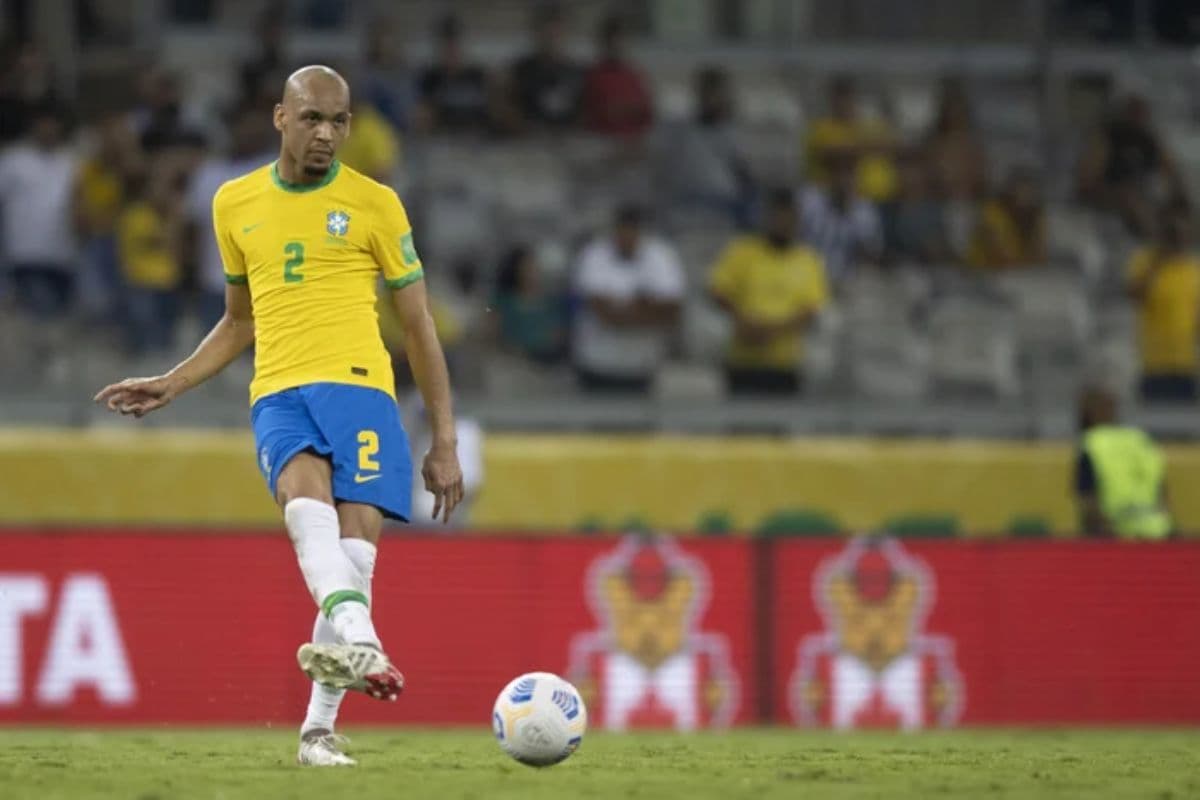 Fabinho em jogo pela Seleção Brasileira