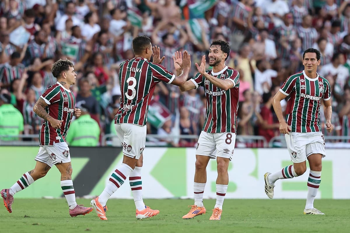 Fluminense prepara escalação com desfalque no ataque para enfrentar o Vasco