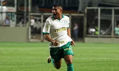 Gilberto na final do Brasileiro sub-20 pelo Palmeiras