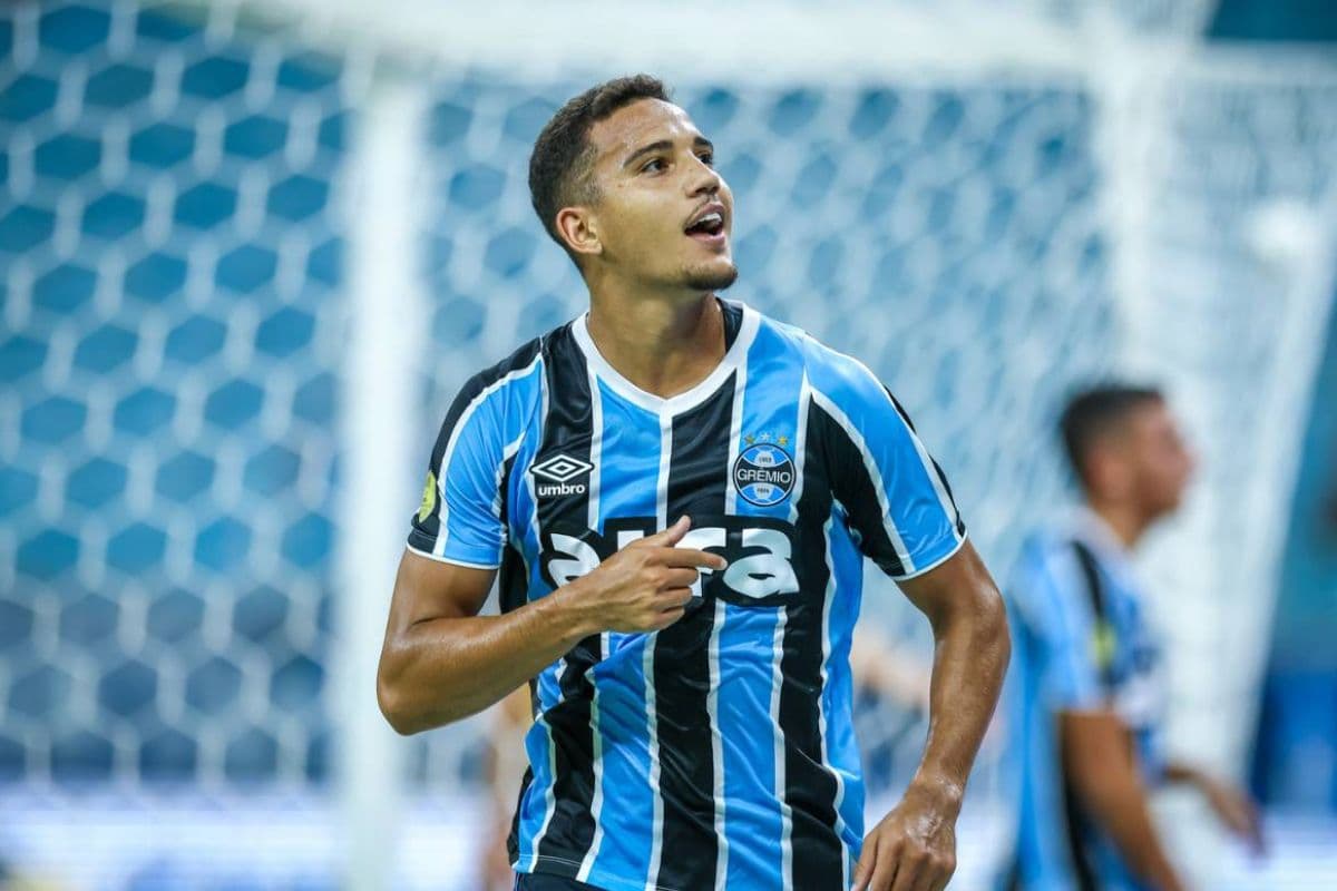 Gustavo Martins, zagueiro do Grêmio