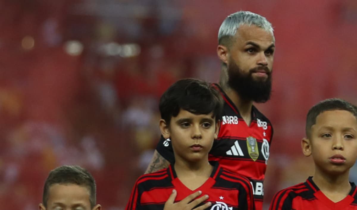 Michael antes de jogo do Flamengo no Maracanã