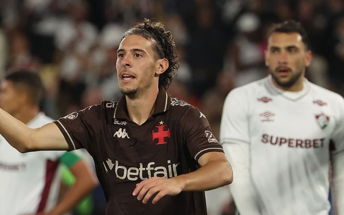 Nuno Moreira em jogo do Vasco contra o Fluminense no Maracanã
