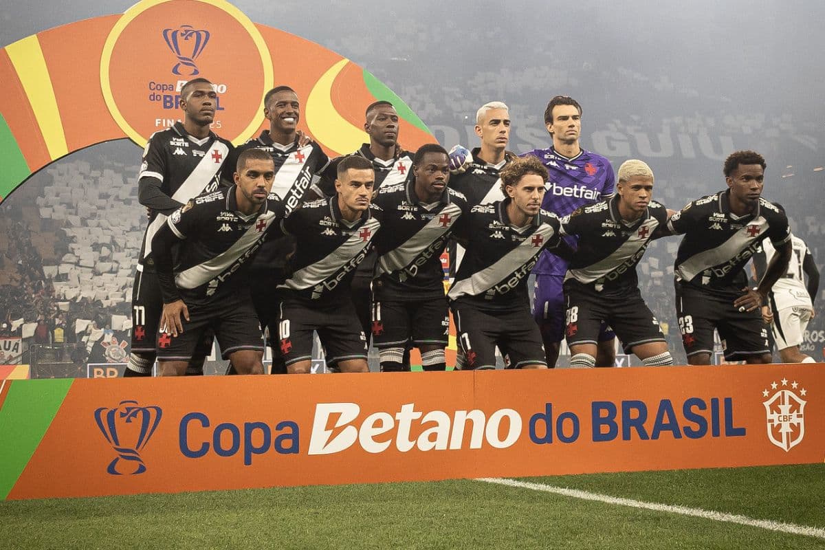 Time do Vasco Vasco na final da Copa do Brasil 2025