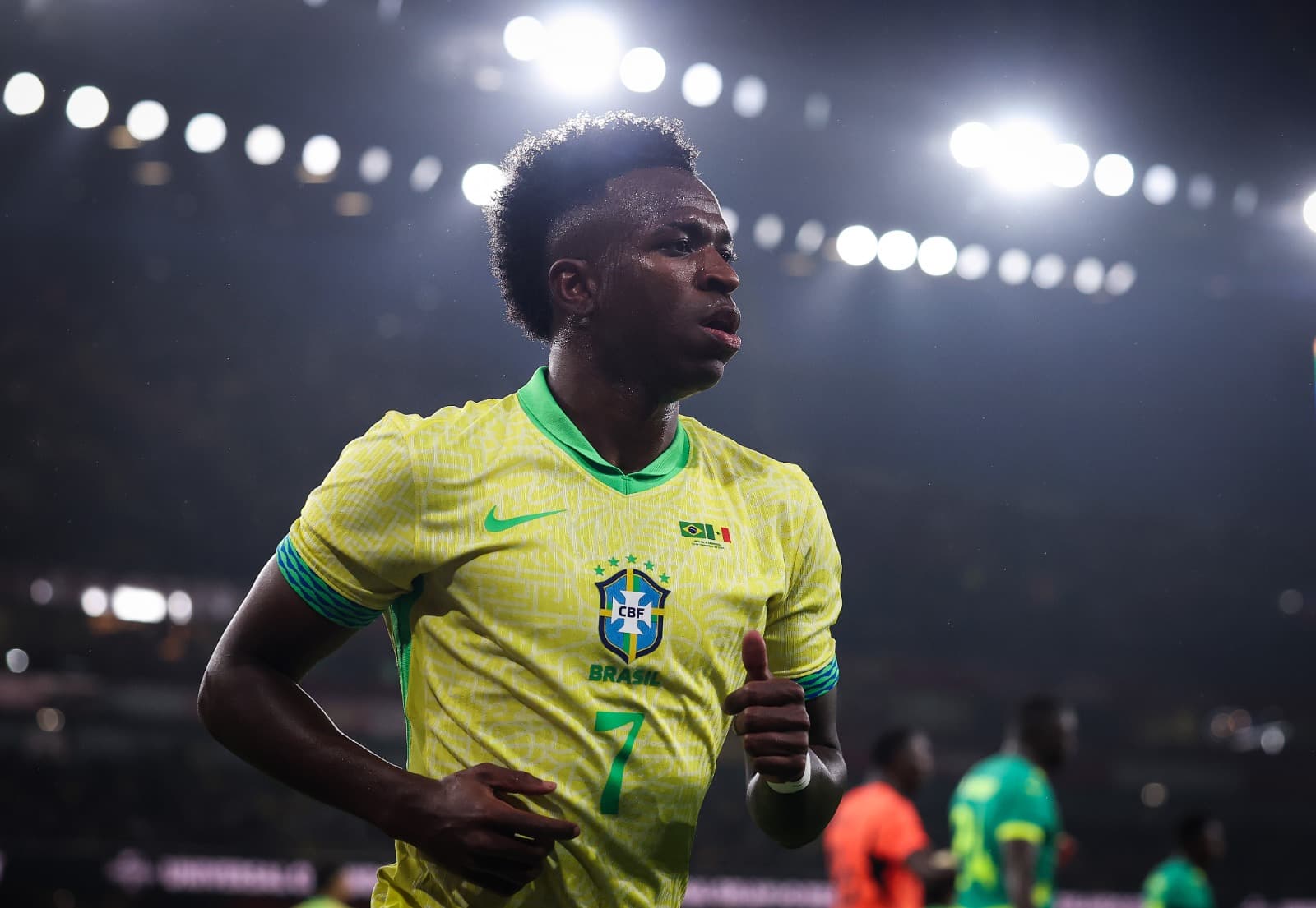 Vini Jr, do Brasil, reage durante o amistoso internacional entre Brasil e Senegal no Emirates Stadium, em 15 de novembro de 2025, em Londres, Inglaterra.