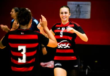 Sesc Flamengo venceu o Praia Clube em duelo da Superliga