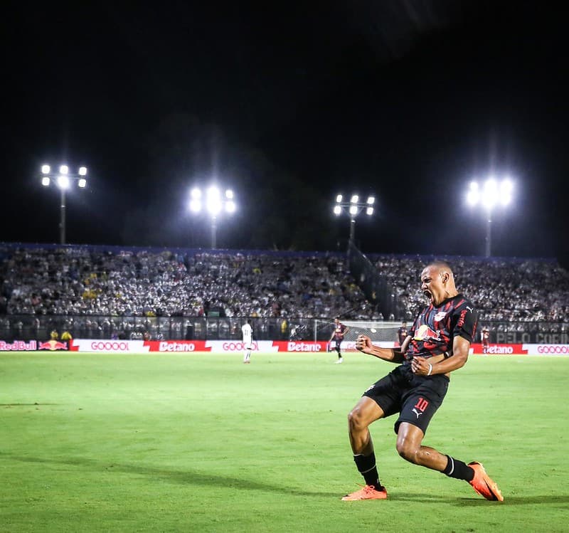 Jhon Jhon, meia do Red Bull Bragantino