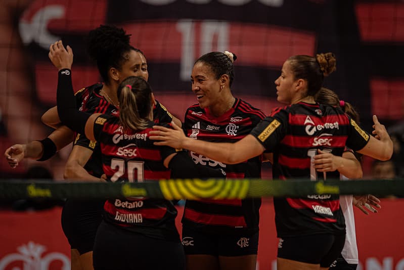 Sesc Flamengo comemora classificação para semifinal da Copa Brasil