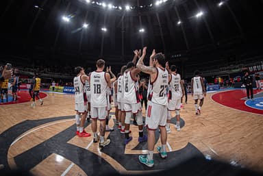 FlaBasquete comemora classificação para semifinal da Copa Super 8 ao vencer São José