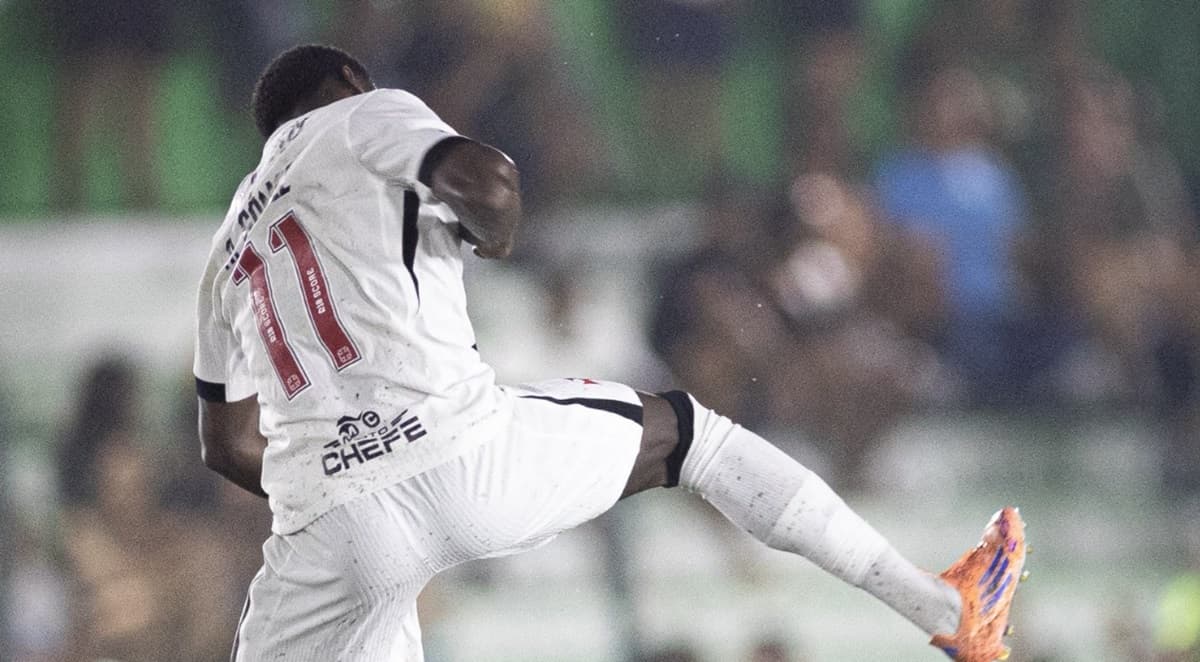 andrés gómez marca gol do vasco boavista