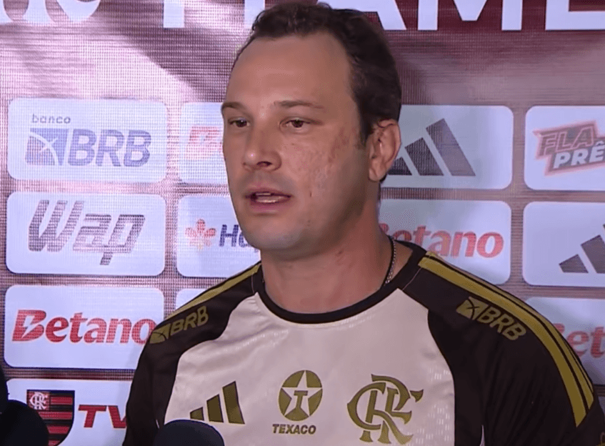 Bruno Pivetti concede entrevista depois de Flamengo x Portuguesa